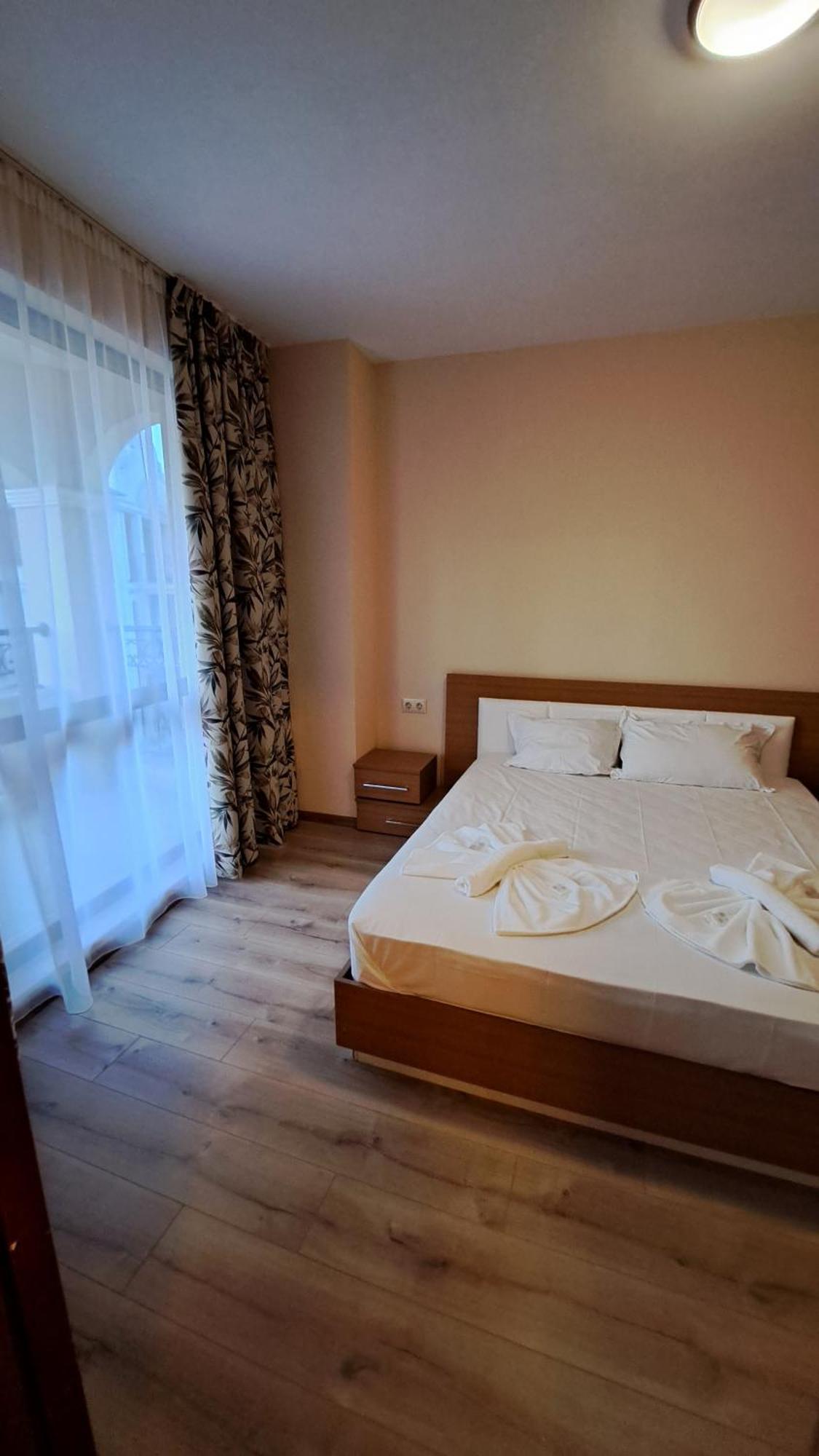 סאני ביץ' Hotel Seasons 3 מראה חיצוני תמונה